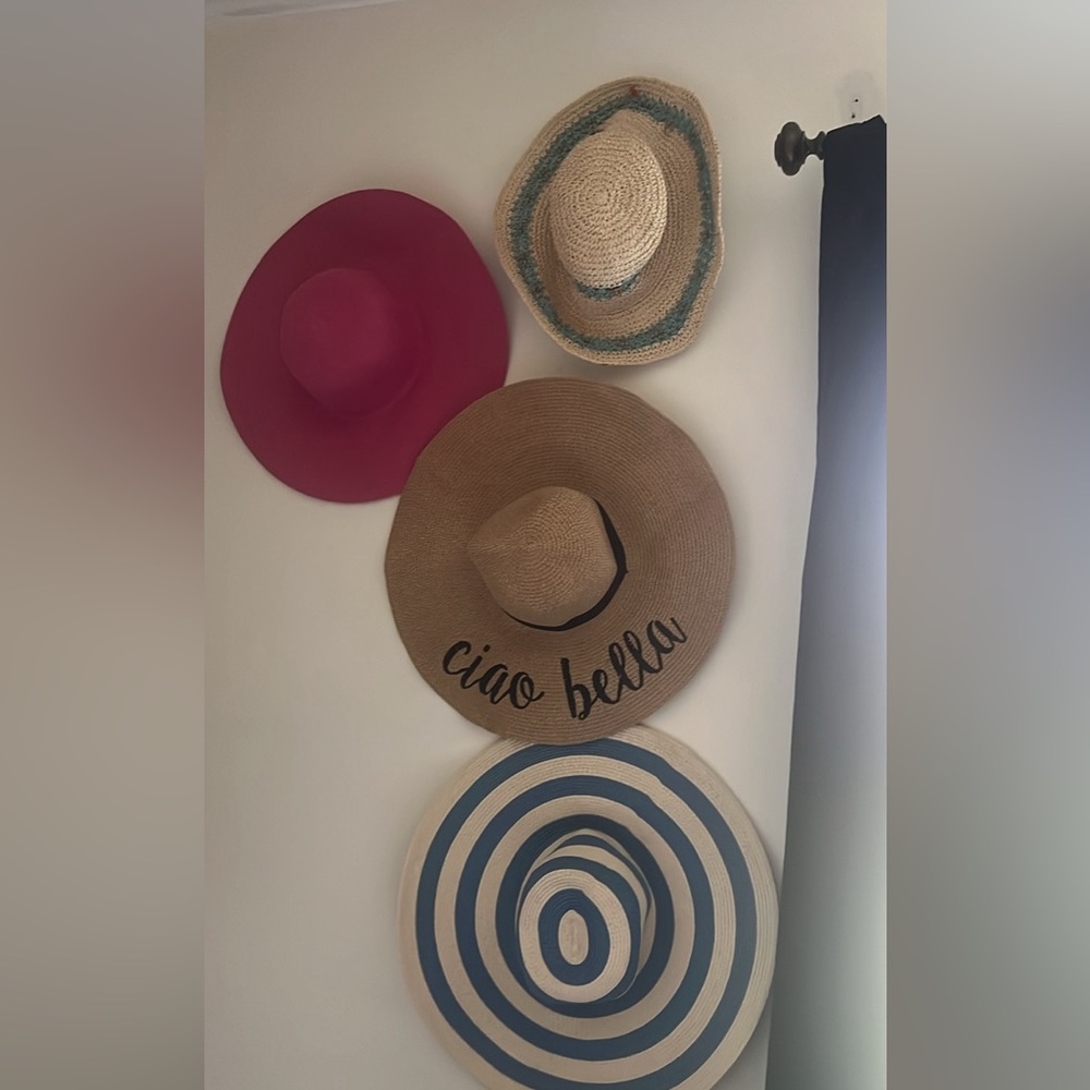 Women’s hats
